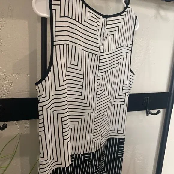 Tommy Hilfiger short sleeve blouse size small - Picture 6 of 9